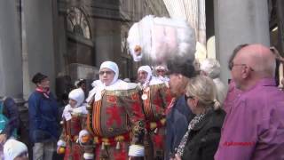 Les Gilles de Charleroi à Bruxelles 15092012  Journées du Patrimoine [upl. by Felice]