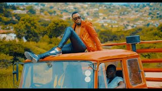 ZULU MKHATHINI  SHOCASE OFFICIAL VIDEO [upl. by Oijres517]