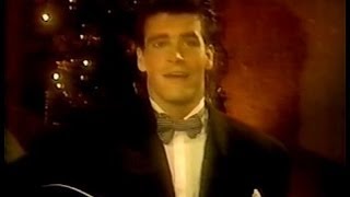 ROCH VOISINE 🎄 Sainte nuit  Silent night Live 1988 [upl. by Ruelu]