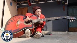 Life As The Shortest Man In The World  Guinness World Records [upl. by Persson]