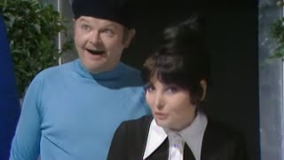 Benny Hill  Saison 1 Episode 9 [upl. by Anelat]